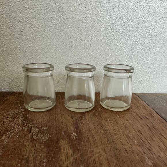Owens Illinois Set of 3 Small Glass Vials Jars Decorative bud vase shelf decor - Picture 1 of 7